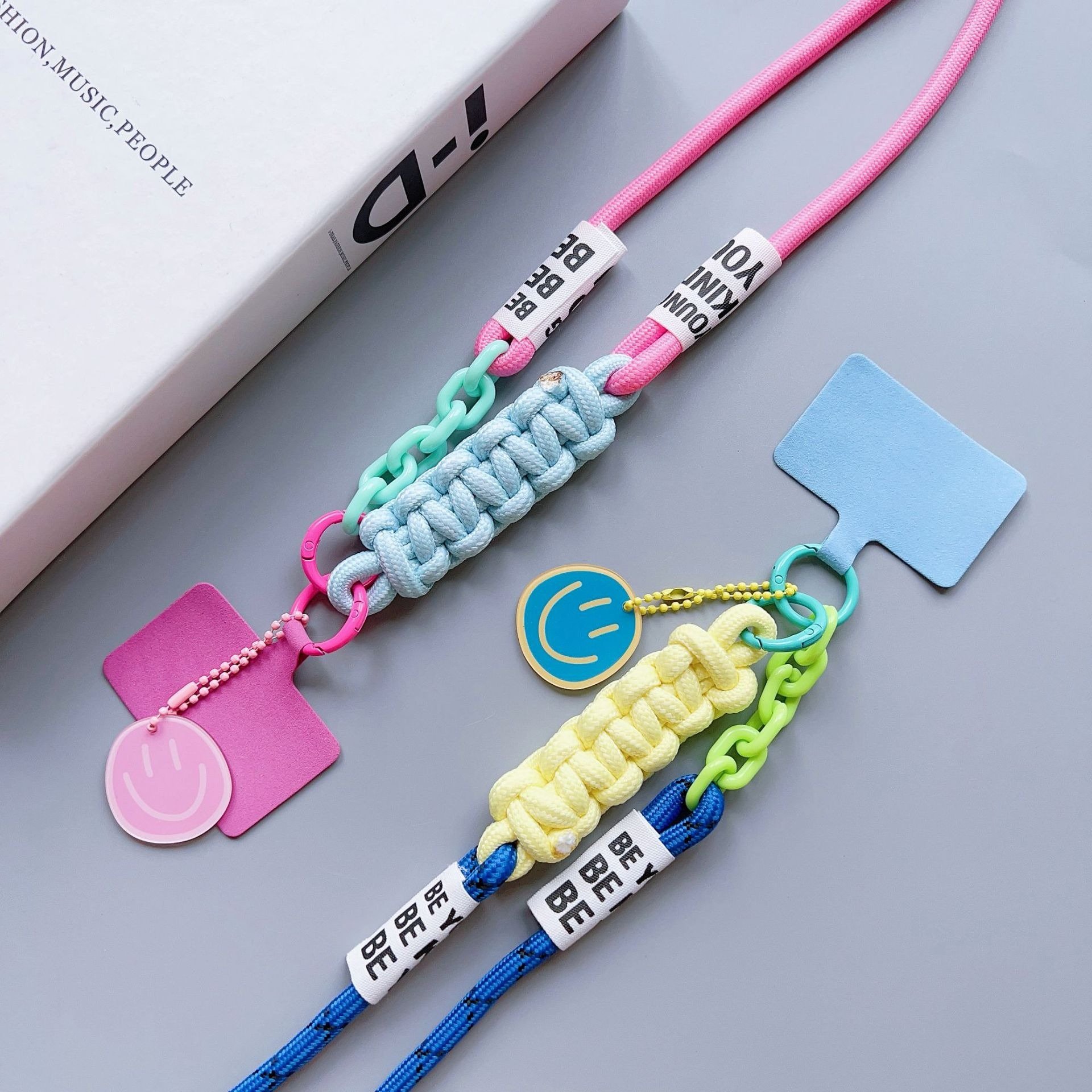New Design Crossbody Phone Lanyard Mobile Phone Chest Mount Harness Strap Holder