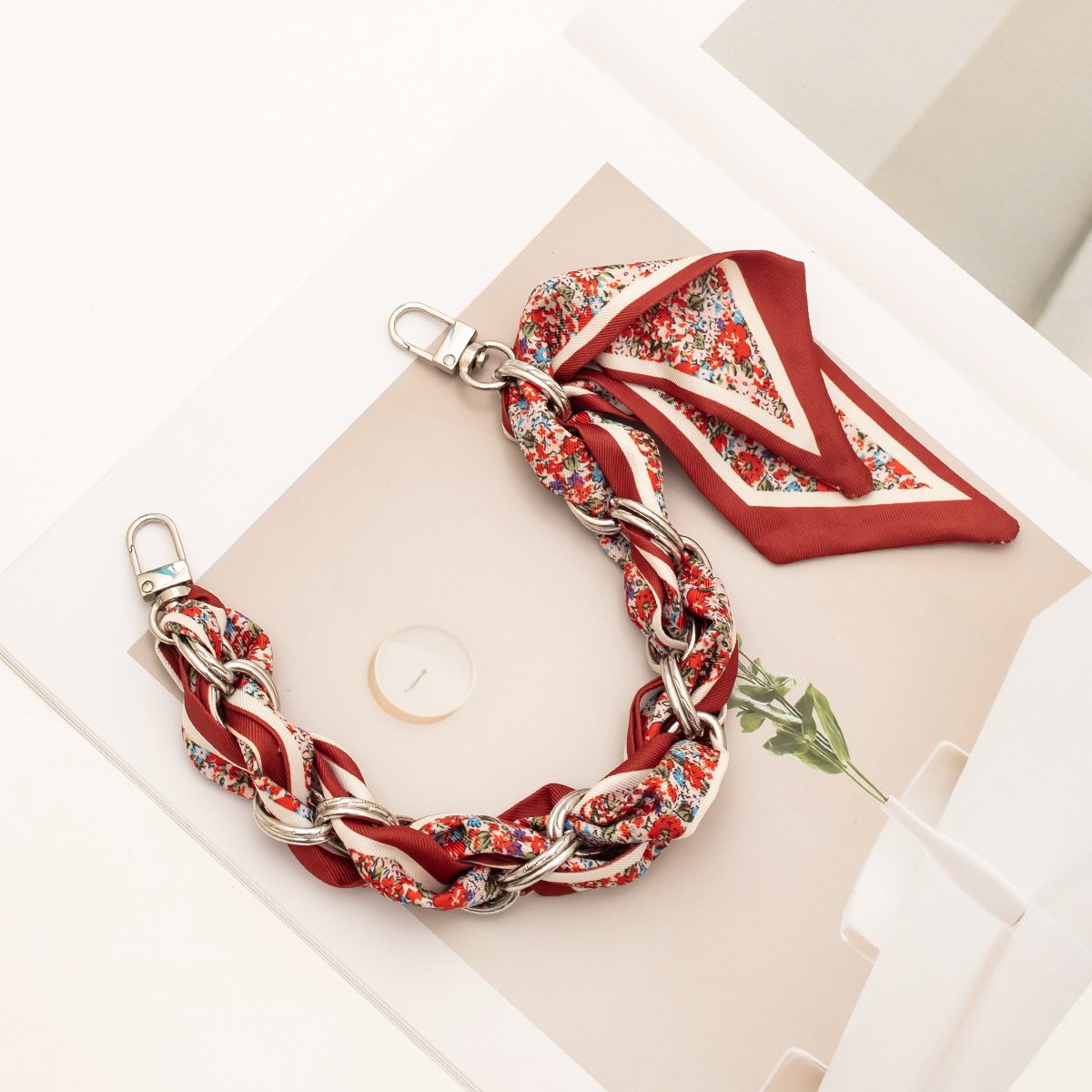 Fashion Cute Women Mobile Phone Handmade Charm Grip Strap Gold Metal Scarf Cell Phone Lanyard Wrist Strap Chains for phone