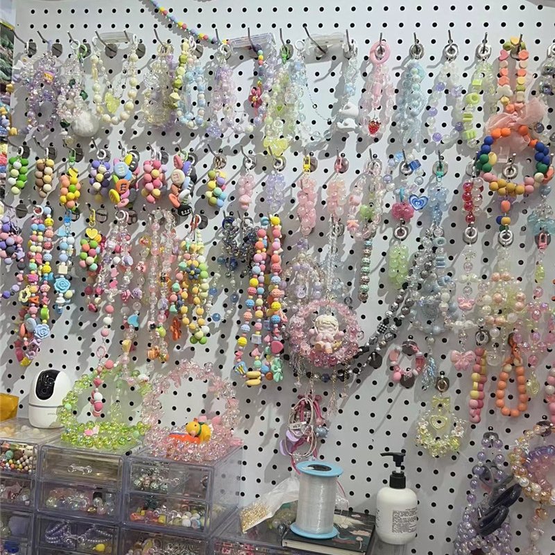 MYLULU free samples Custom logo beaded mobile phone chain cloud Pearl crystal mobile phone charm short wristband