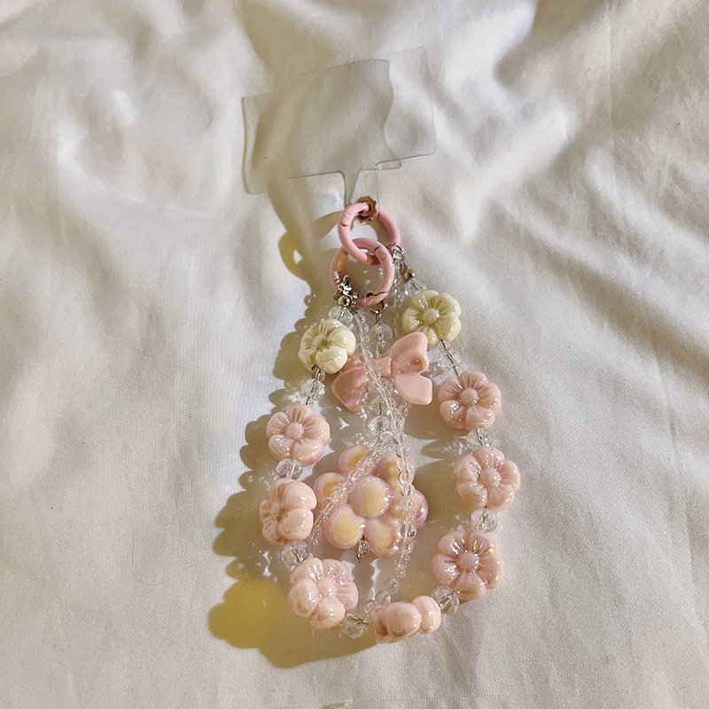 2024 Fashion Keychain Flower Hand chain Short hand rope Pendant Universal phone case headphone cover chain phone lanyard