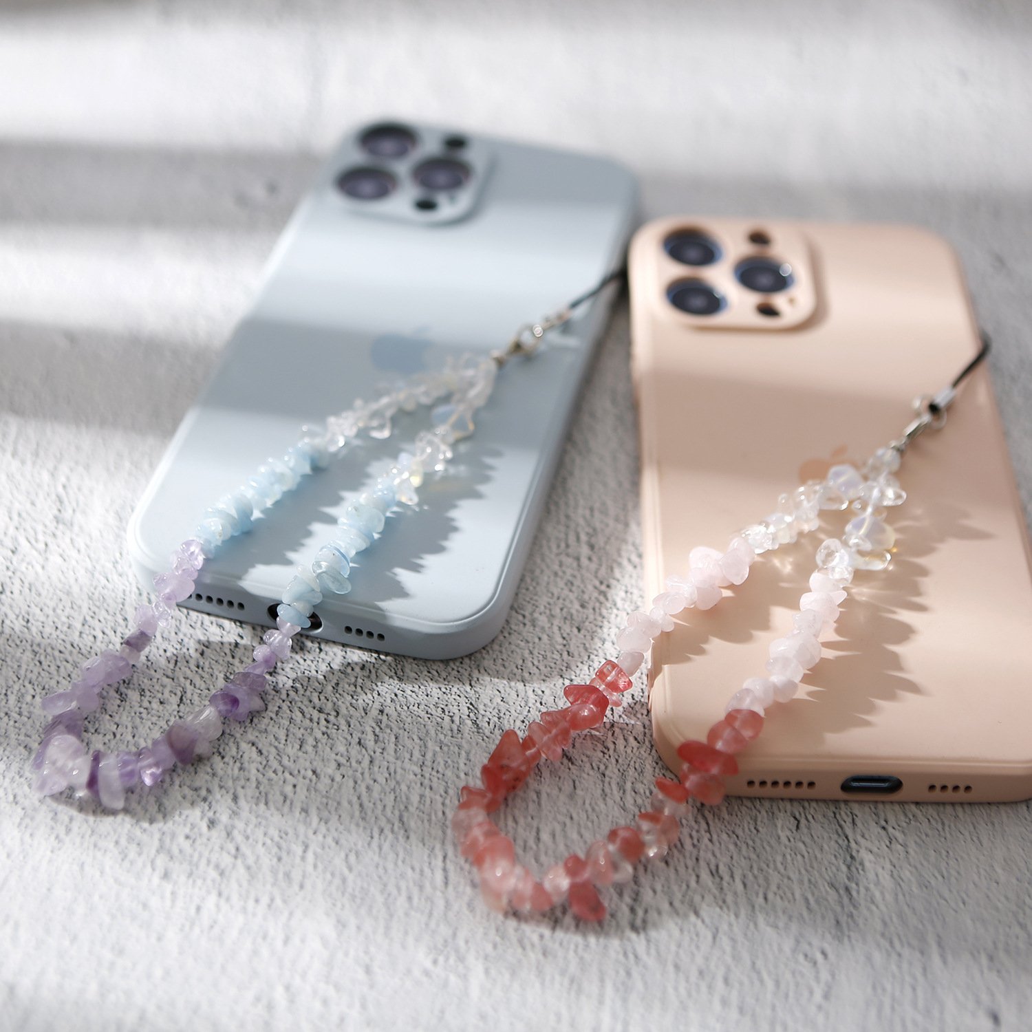 Ins New Hot Selling Boho Handmade Universal Phone Lanyard Fashion Handmade Natural Stone Chips Phone Straps For Girls