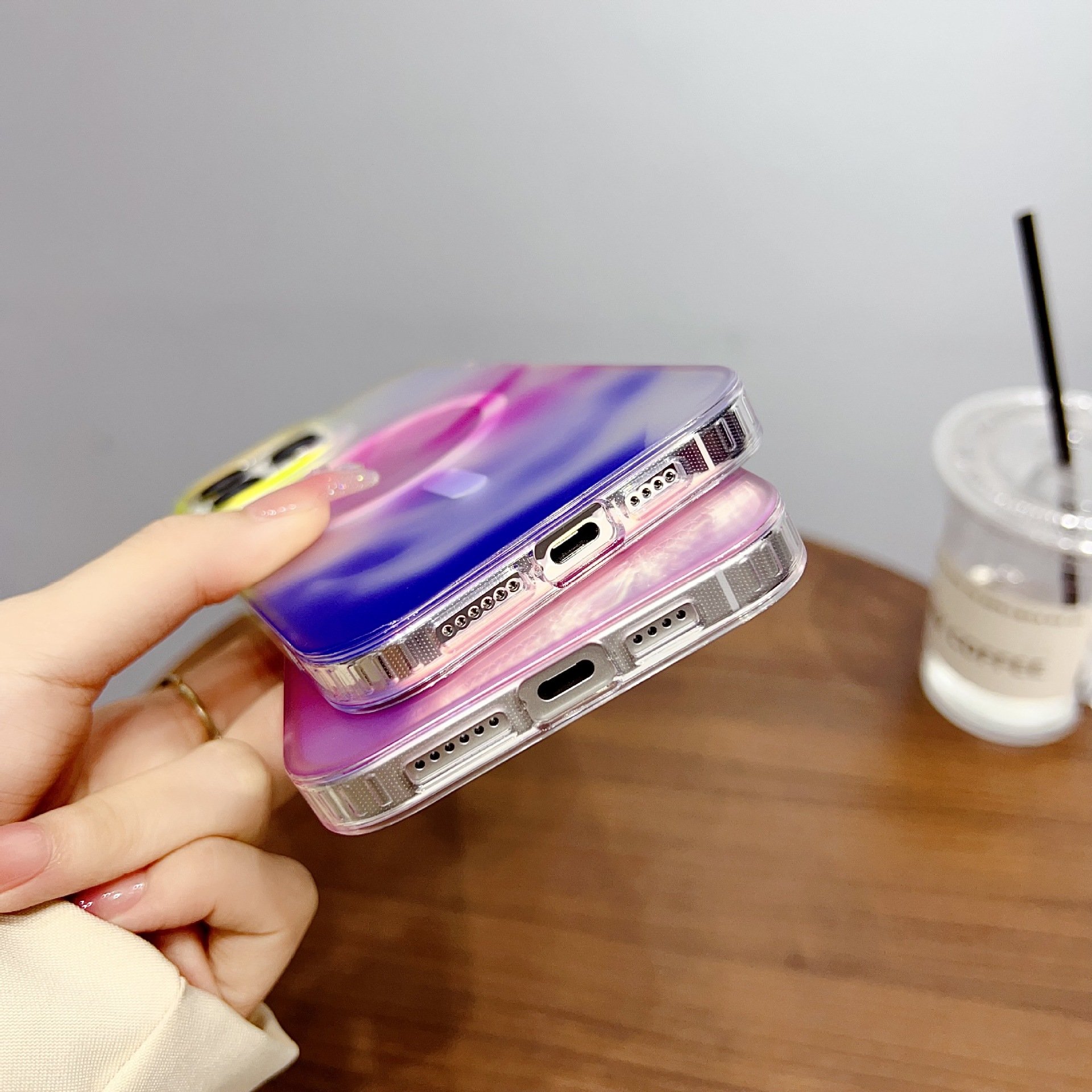 2024 Magnetic 16 ProMax Colorful changing phone Cover 15 Anti Drop 13 Hard PC 14 For Iphone 16 ProMax Mobile Phone Case