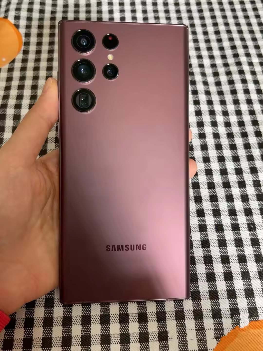 Original Wholesale S22&S22+ 5G Smartphones Good Quality 128GB Storage Android OS Dual SIM Capability
