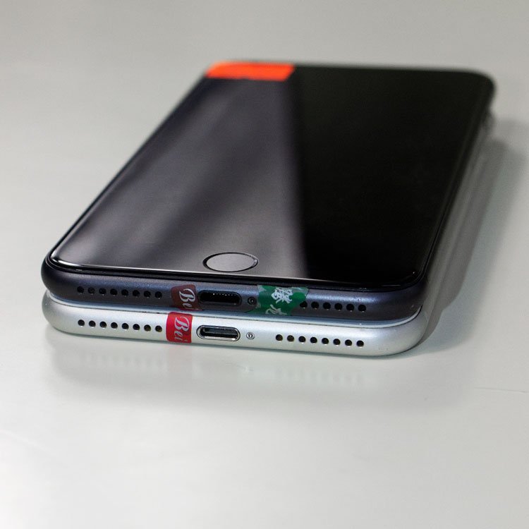 wholesale mobile phone 8 plus 5G Smartphone A+ Grade 256GB Storage Unlocked New Condition with Low Price Mobile Phone