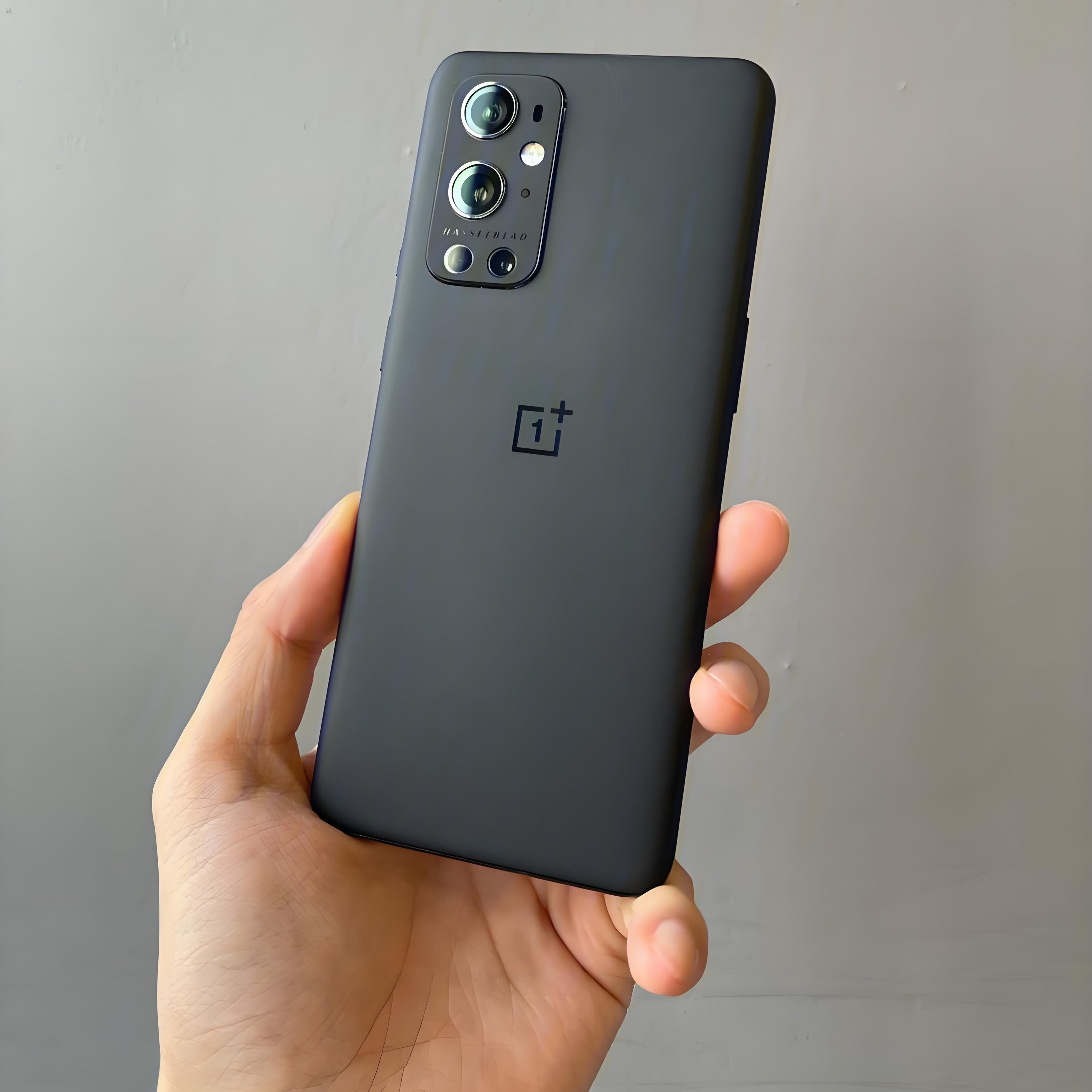 Original Used Oneplus 9 Pro 5G Smartphone Snapdragon 888 Octa Core 65W Super Flash Charge 6.7inch 120Hz 8GB+128GB Mobile Phone