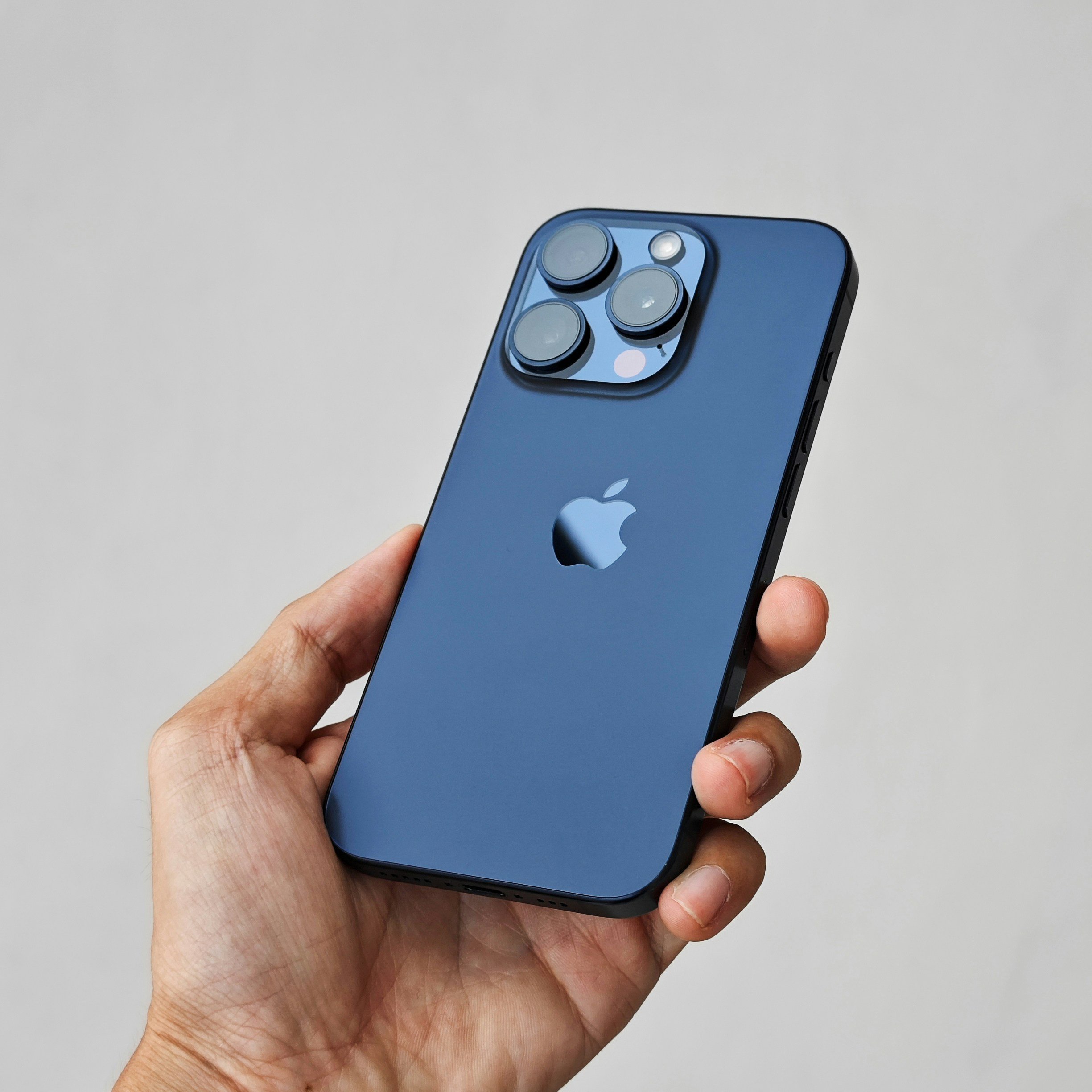 Used 99 New For Apple iphone 14 pro max original iphone 15 pro maxe iphone 15 simpler 5G smartphone telephones