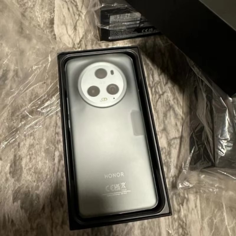 For HONOR magic 5 pro Global version original phone 6.81" 5100mAh Snapdragon 8 Gen 2 99% new 5G smartphone 66W Fast charging