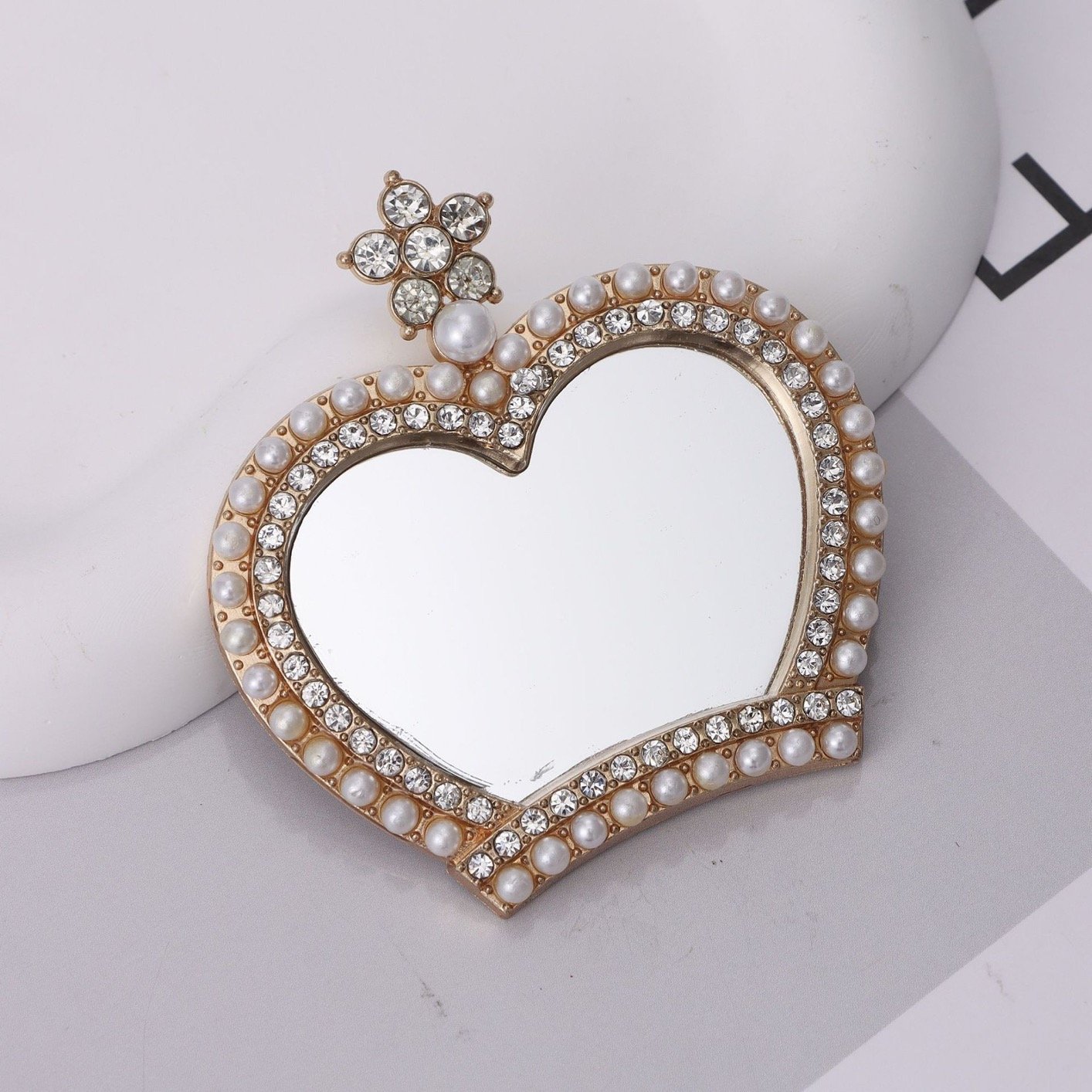 Factory portable mini fashion alloy diamond love mirror diy mobile phone decoration accessories