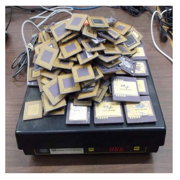 Ceramic CPU Scrap with gold pins/ / Processors scrap/Intel Pentium Pro Ceramic at wholesale price
