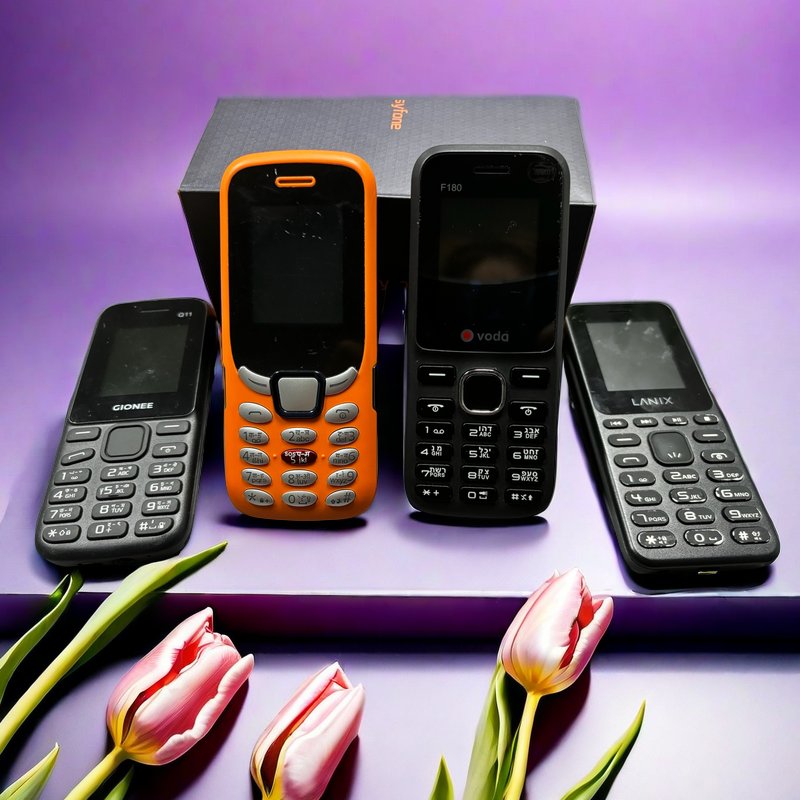 Mobile Phone 2 Sim Card 2024 Hot Low Price China FM Bulk China A1770 1.77 Inch OEM Bar Feature Phone 1.77 TN 600mah 500-999mah