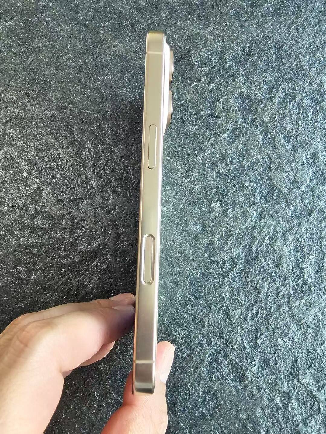 Original Used i16 Pro Max Mobile Phone 6.9inch Large Screen 48mp Camera 4685mah Battery 256gb/512gb/1tb