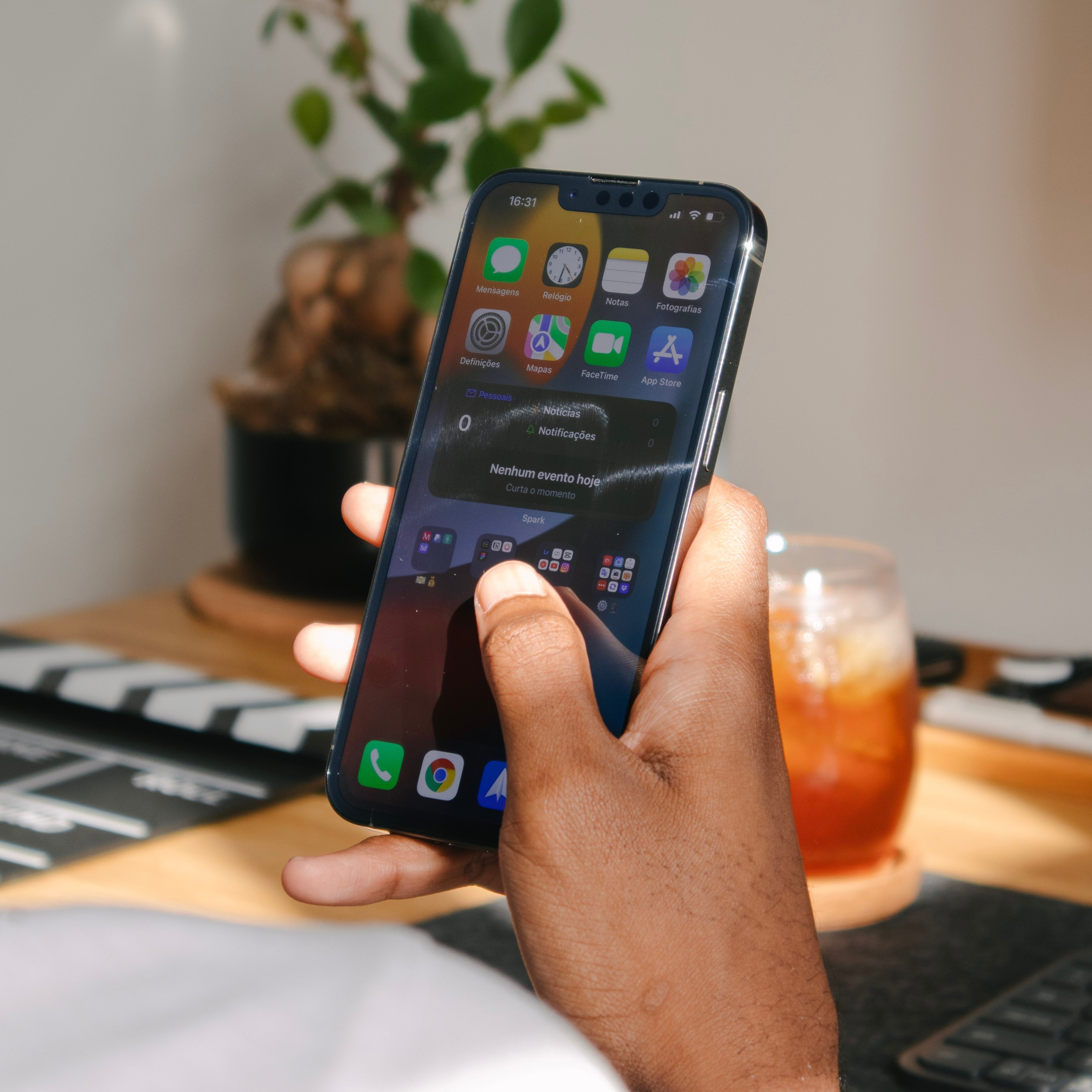 Used Mobile Phones 13 Pro Plus Original and 5g Smartphones with LTE Cellular, 128gb 256gb Used 6GB Used Iphone Slight Scratch