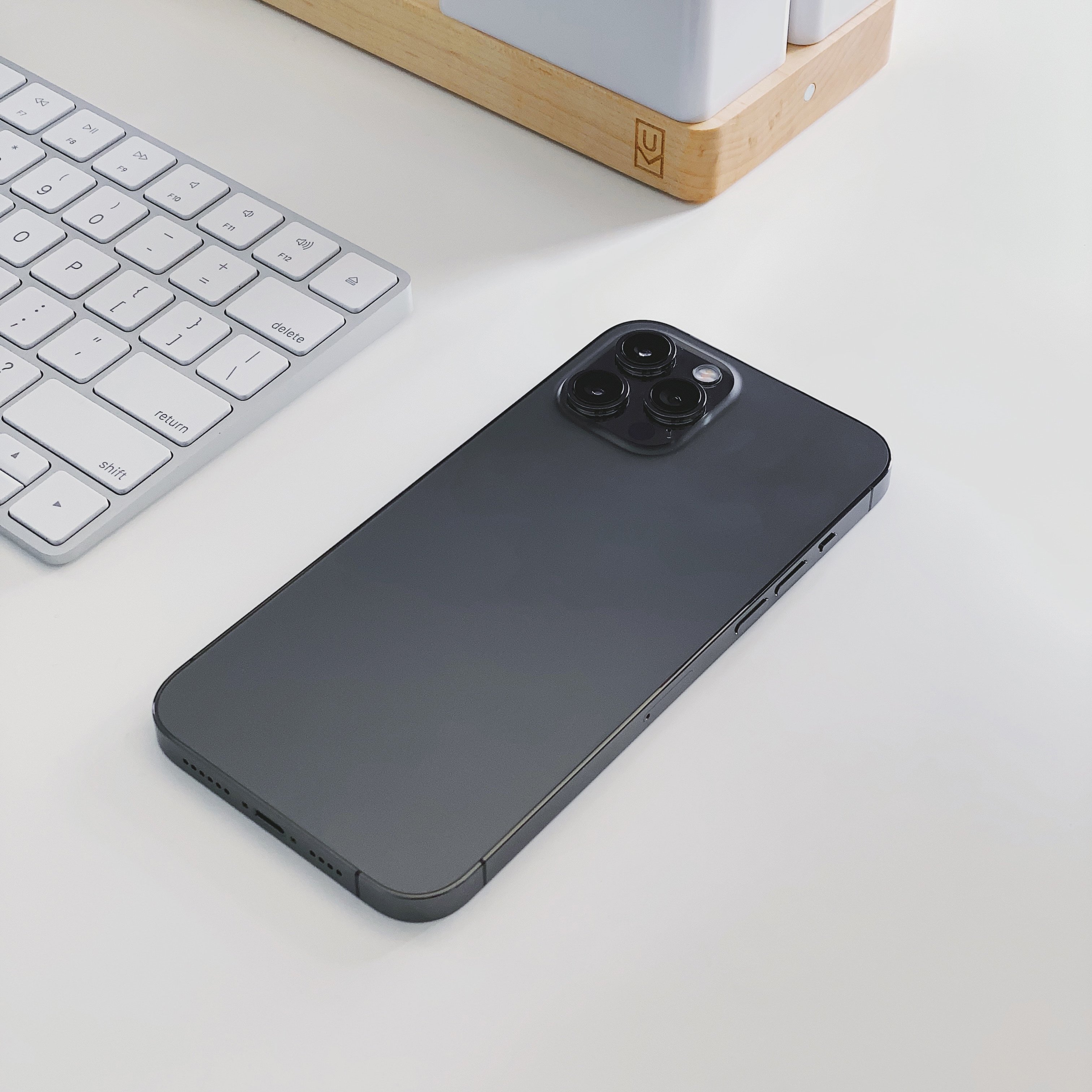 Factory Unlocked For Iphone 13/12 Pro Max 5G Model Sealed Box Original Sales Used Cellular Capable 256GB/512GB