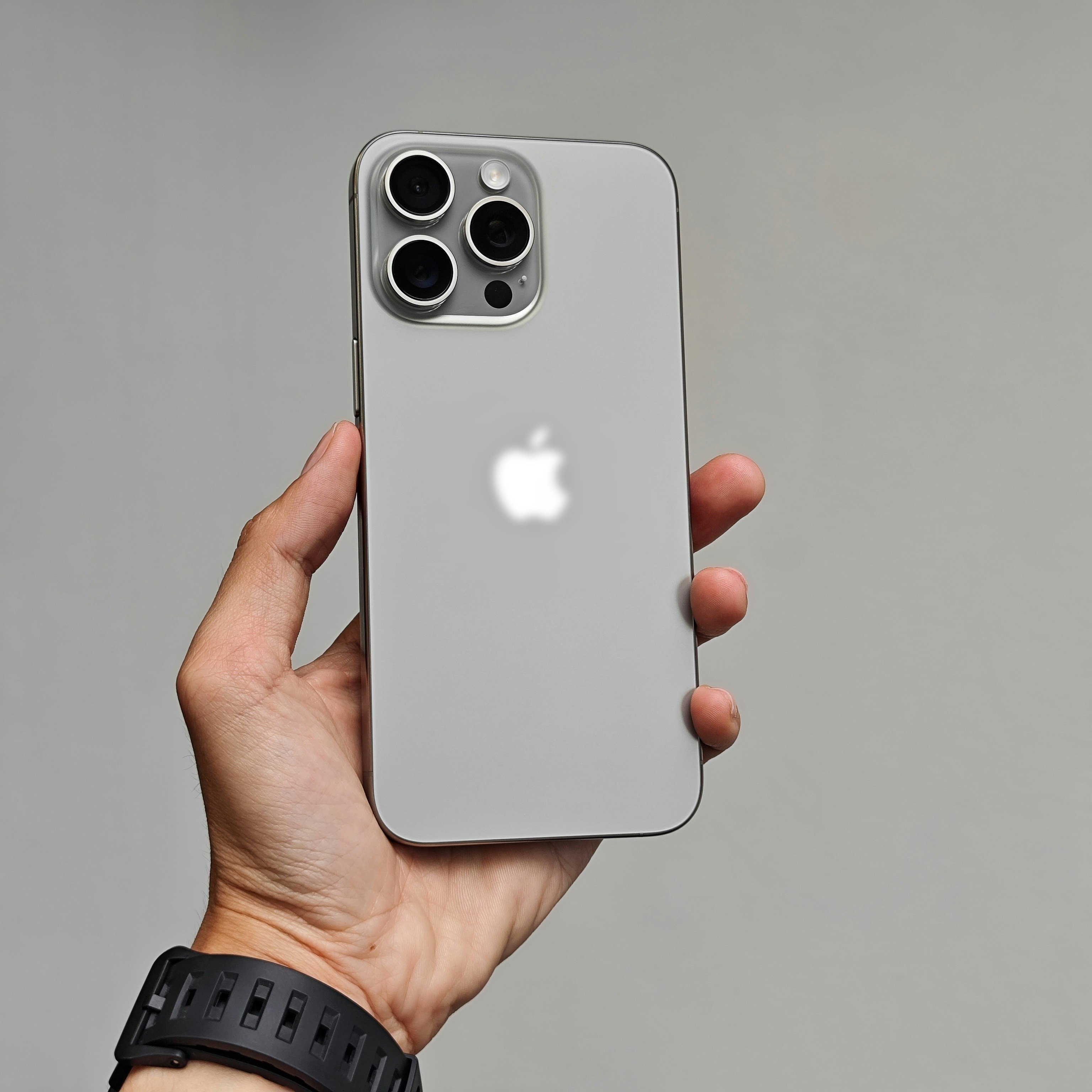 15 Pro Max/15 Pro Wholesale Smartphone Supplier Original/new Wholesale Second Hand Mobile Phone Phone Used Iphone 8GB 48mp 12mp
