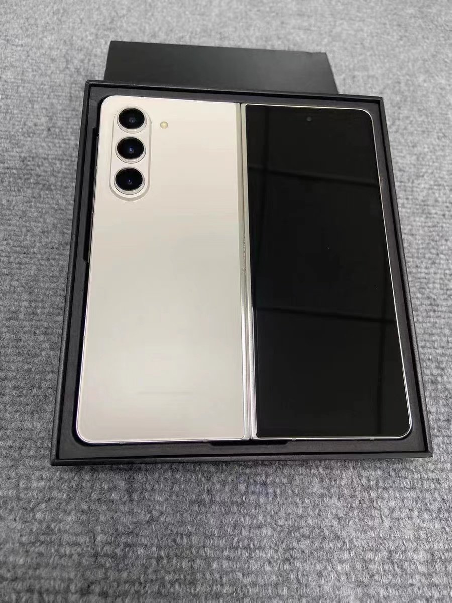 Original Unlock A+ 90% NEW smart used mobile phone For Samusng Galaxy Z Fold 5 Folding phone