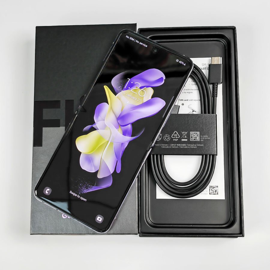 Second Hand Unlocked Original 5G Smartphone for Samsung Galaxy Z Flip 4 Fold Unlock Used Mobile Phone S20 Ultra S21 ultra