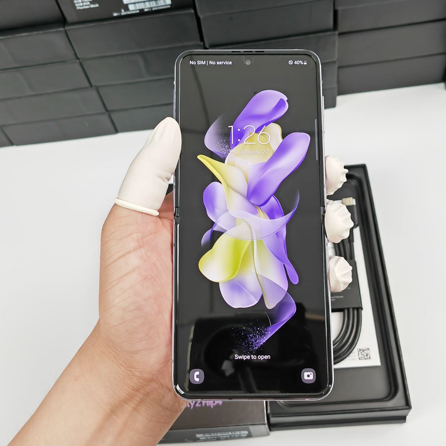 Second Hand Unlocked Original 5G Smartphone for Samsung Galaxy Z Flip 4 Fold Unlock Used Mobile Phone S20 Ultra S21 ultra