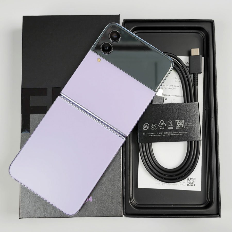 Second Hand Unlocked Original 5G Smartphone for Samsung Galaxy Z Flip 4 Fold Unlock Used Mobile Phone S20 Ultra S21 ultra