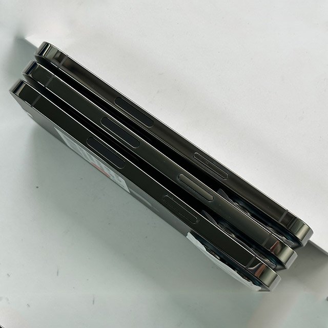 Used Mobile phones-Wholesale-Price Second-Hand Mobile Phone Original Used phone 13 Pro Without Accessories