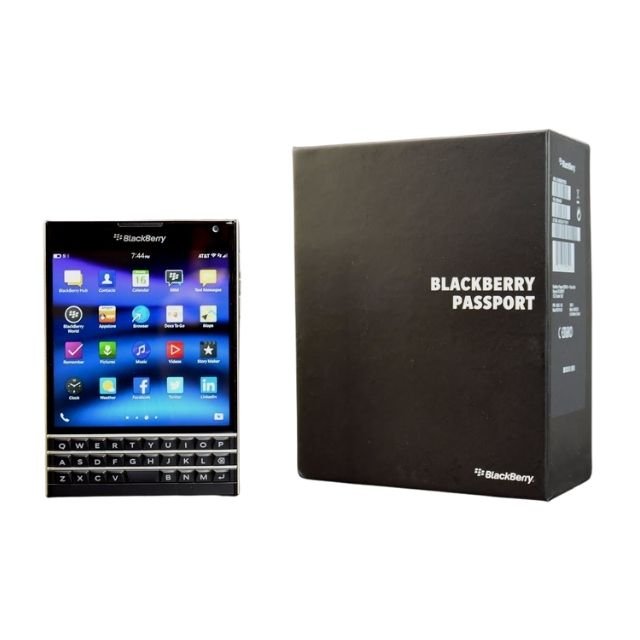 Original used mobile phones wholesale sale unlock 4G smartphone for BlackBerry passport Global Version Keyboard QWERTY Touchscre