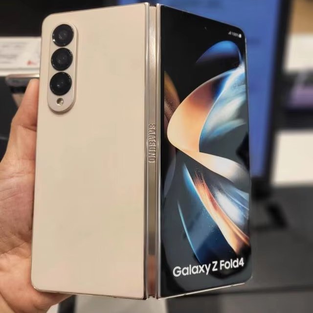 Original A+ Grade Galaxy Z Fold 4 512gb 5g Foldable Smartphone bulk phones for Sam Galaxy Z Fold 4 5 Used Folding Celulares