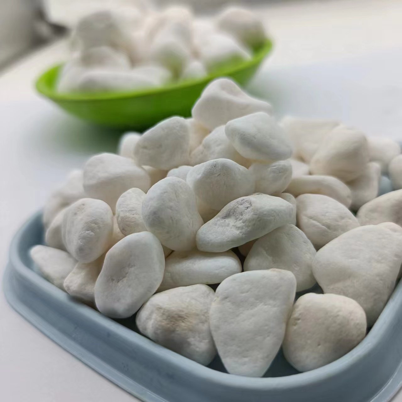 Wholesale price Factory Supply White Pebble Stone