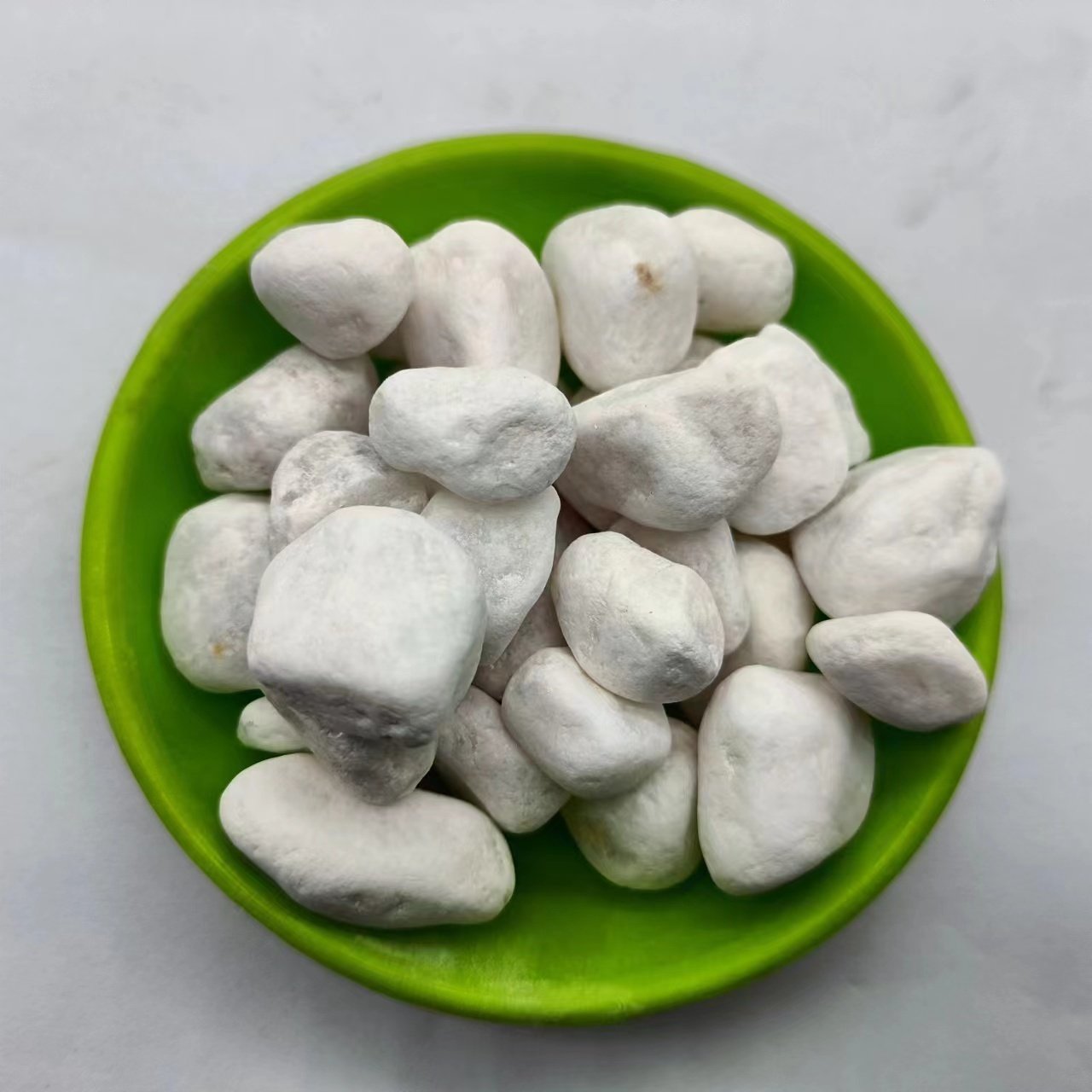 Wholesale price Factory Supply White Pebble Stone