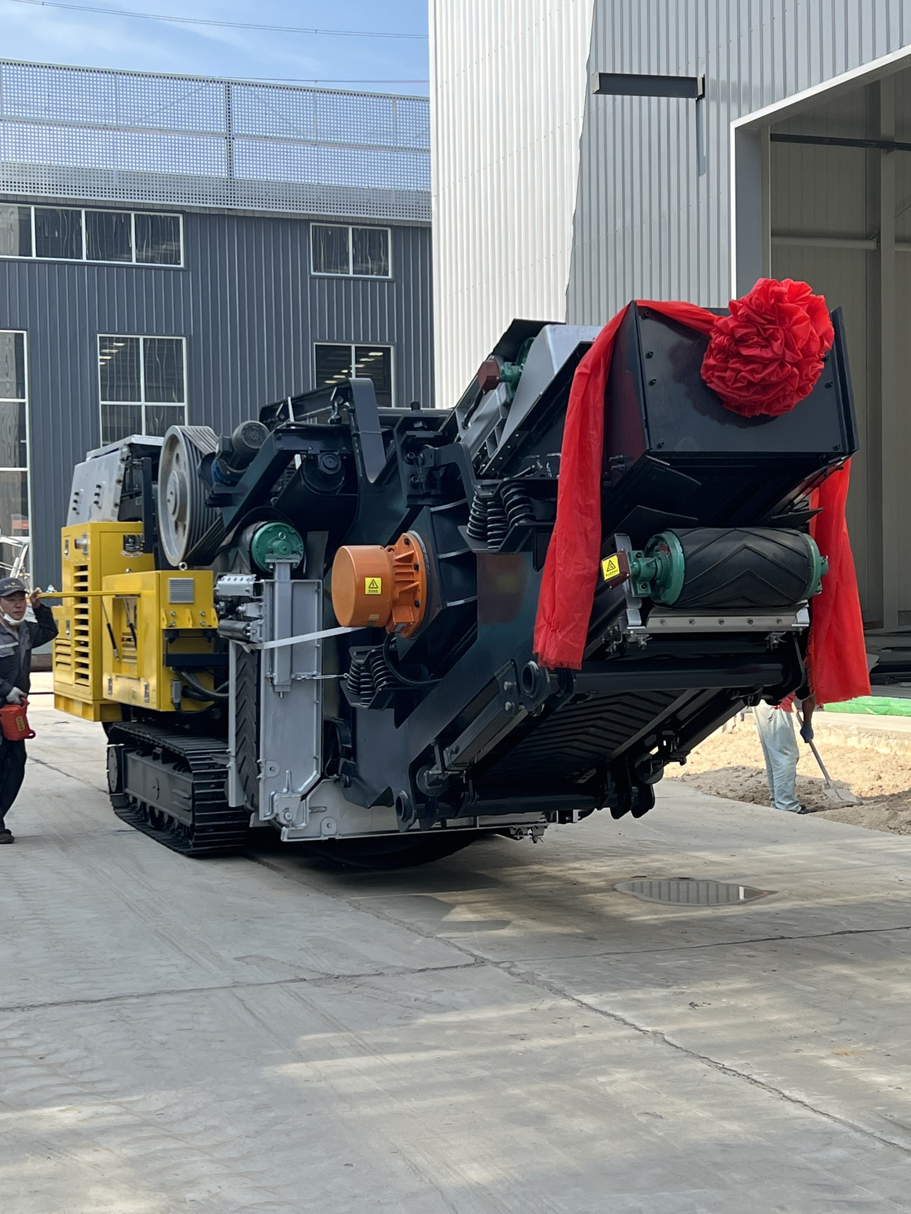MONDE CRUSHER MOBILE CRUSHER FOR SALE