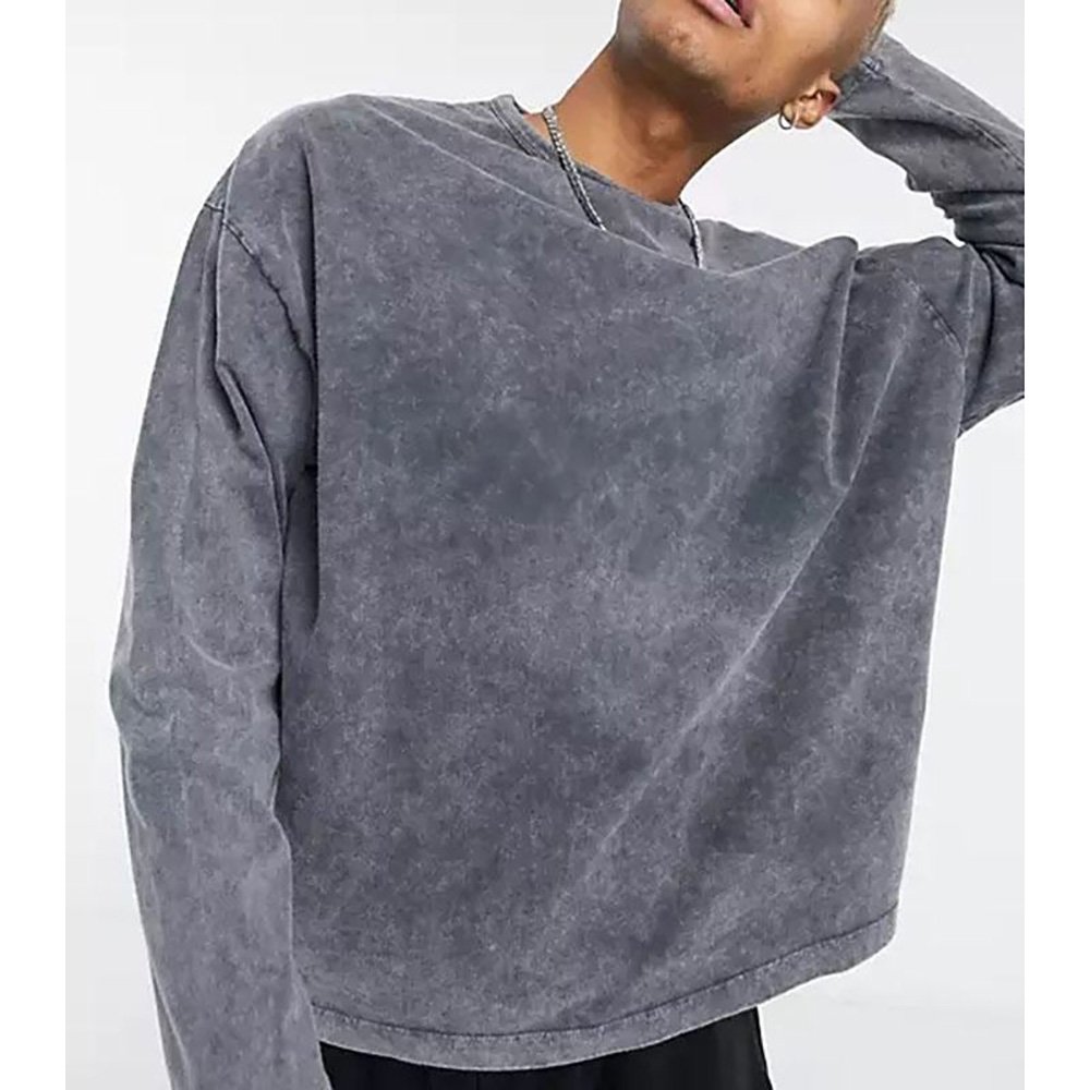 Effortless Edge in Every Thread: Bulk Production of Custom Acid Wash T-Shirts Tailored to Your Brand's Signature Style