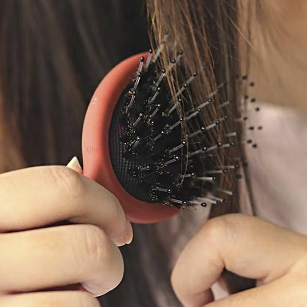 advanced technology hair brush that does not break your hair easy to clean Mini Boar Bristle hairbrush pig hair styling brush