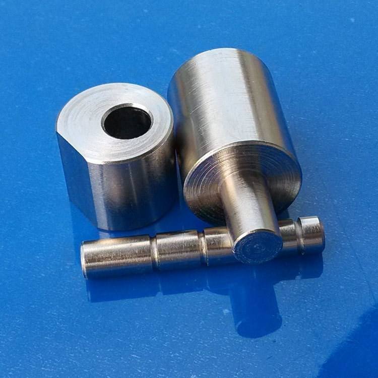 Electroplating chemical products on behalf of the electroplating factory
