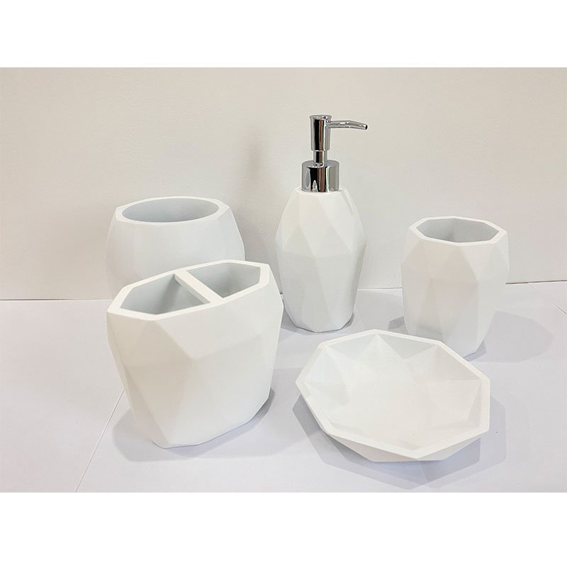 Luxury Bathrooms Decoration Marble White Accessories Bathroom Products Para El Bano Bath Resin Bathroom Sets