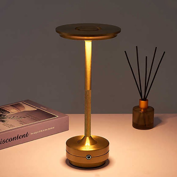 Home Decor Bedside Desk Night Light Modern Light Rechargeable Bedside Table Lamp Luxury LED Desk Lamp Romantic Dinner Table Lamp