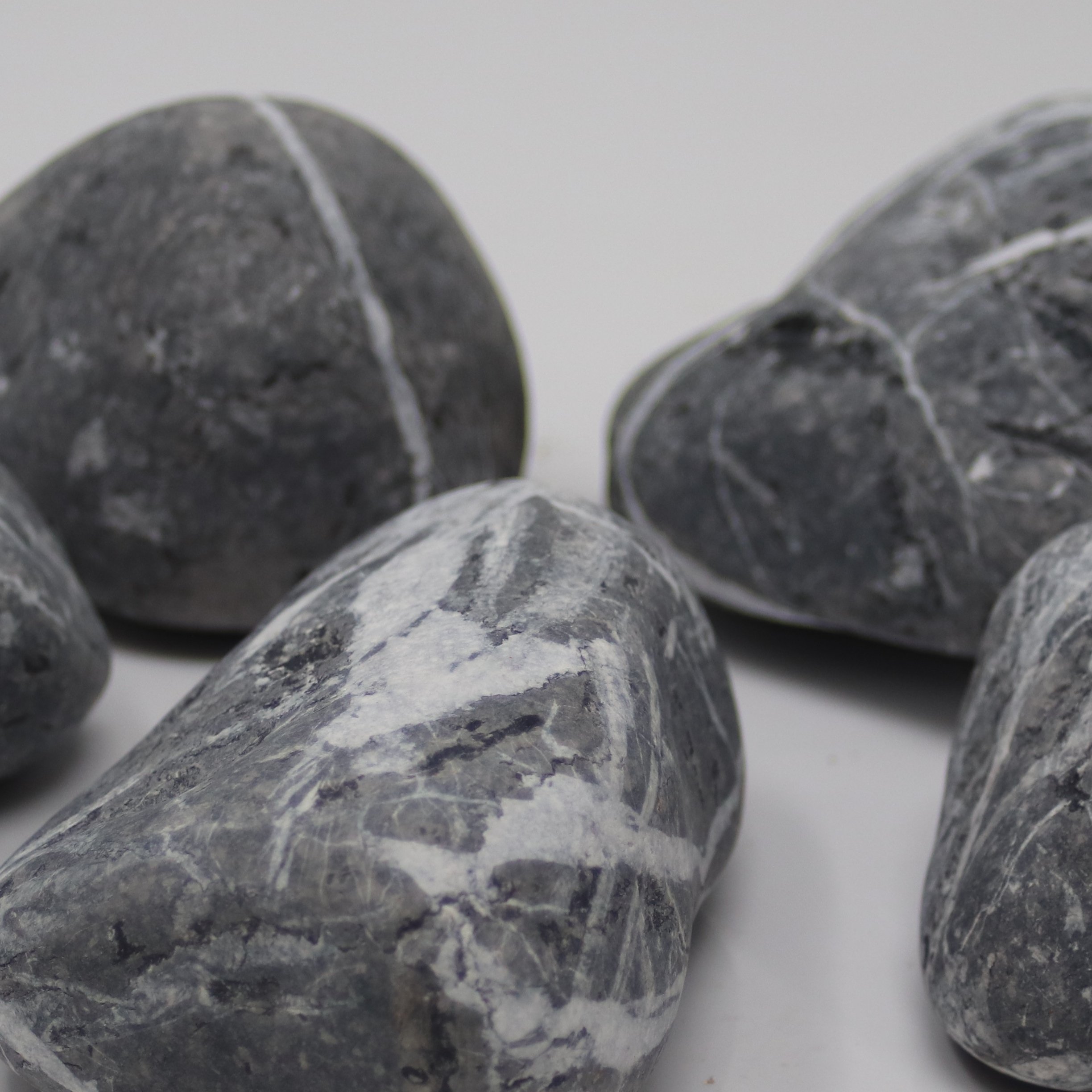 Electric black pebbles Exclusive product Marble stone mixed Rounded