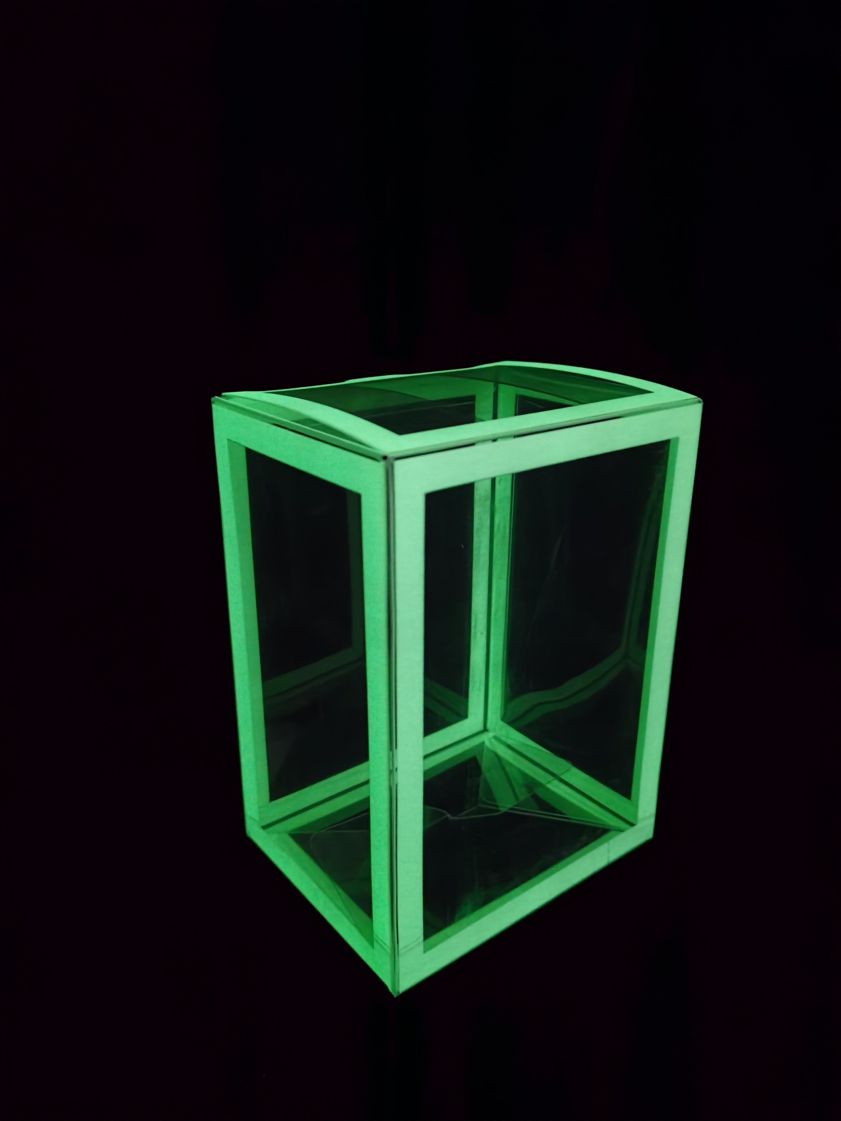 4'Pop Protector Glow Vinyl Figure Wholesale Lock Tab Plastic Thick Softline Case Shield Box Toy Glow In The Dark Protector Funko