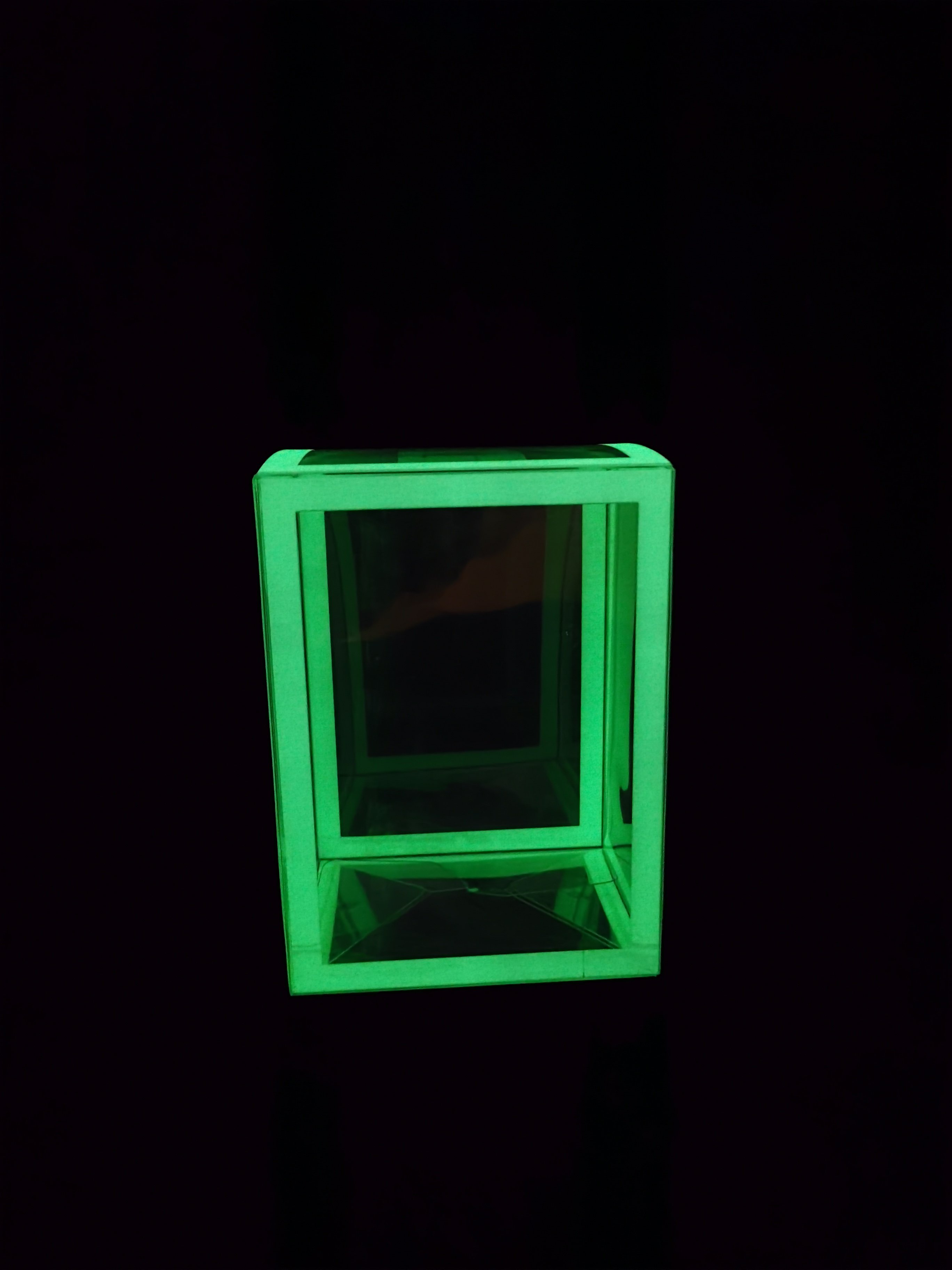 4'Pop Protector Glow Vinyl Figure Wholesale Lock Tab Plastic Thick Softline Case Shield Box Toy Glow In The Dark Protector Funko