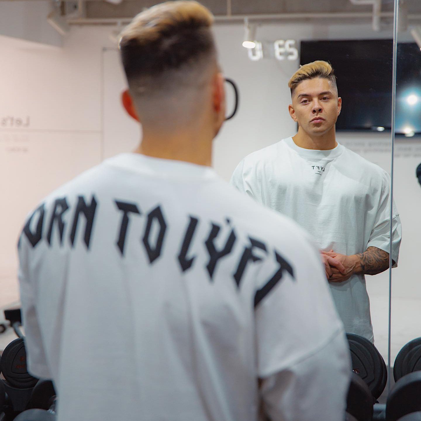 2023 Wholesale High Quality Custom Logo Men's T Shirt Unisex Fitness Oversized T-shirt Oversize Drop Shoulder T Shirts