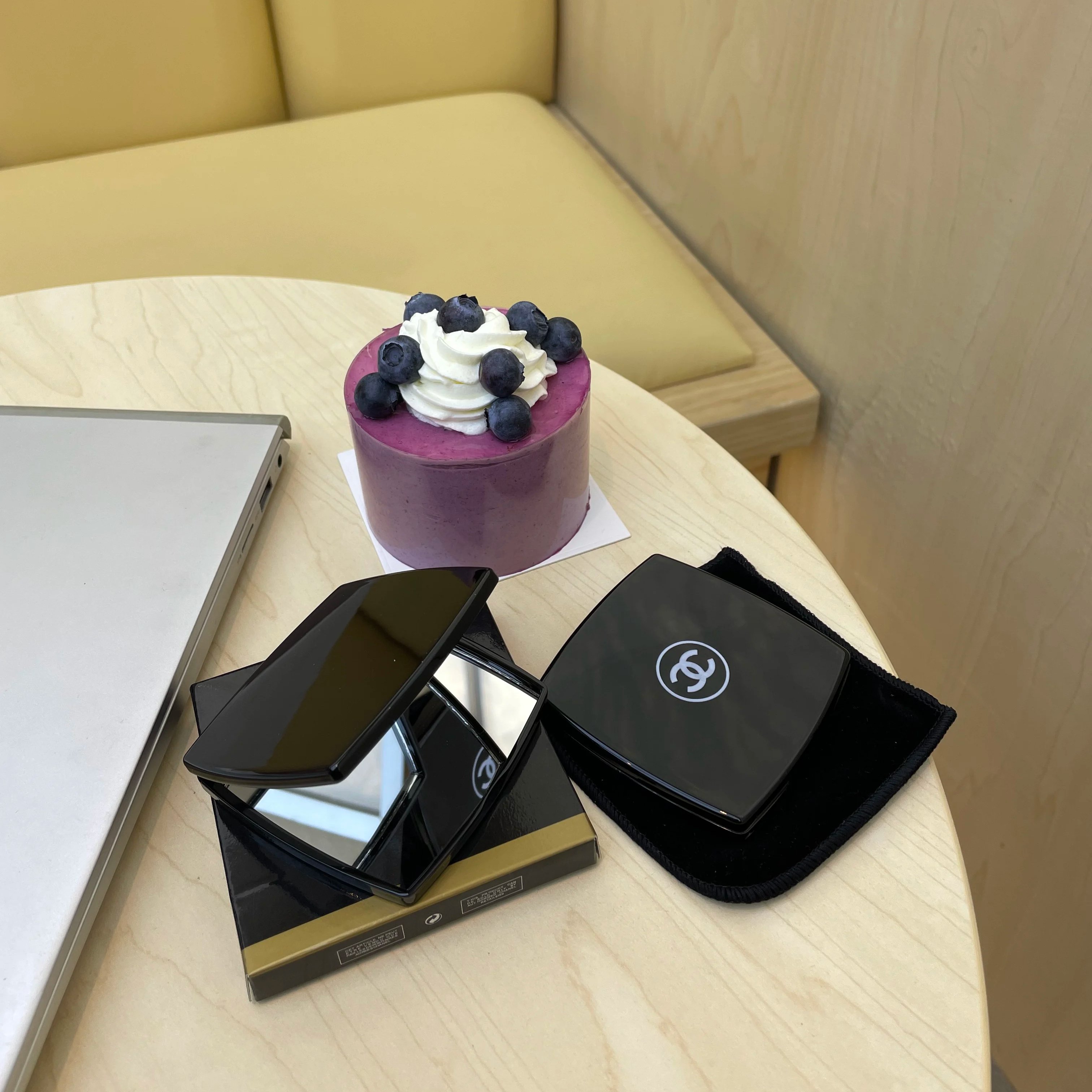 Hot-Princess di or Chan el Customized Makeup Mirror Pocket Mirror Portable Double-Sided Folding Custom Hand Mirror