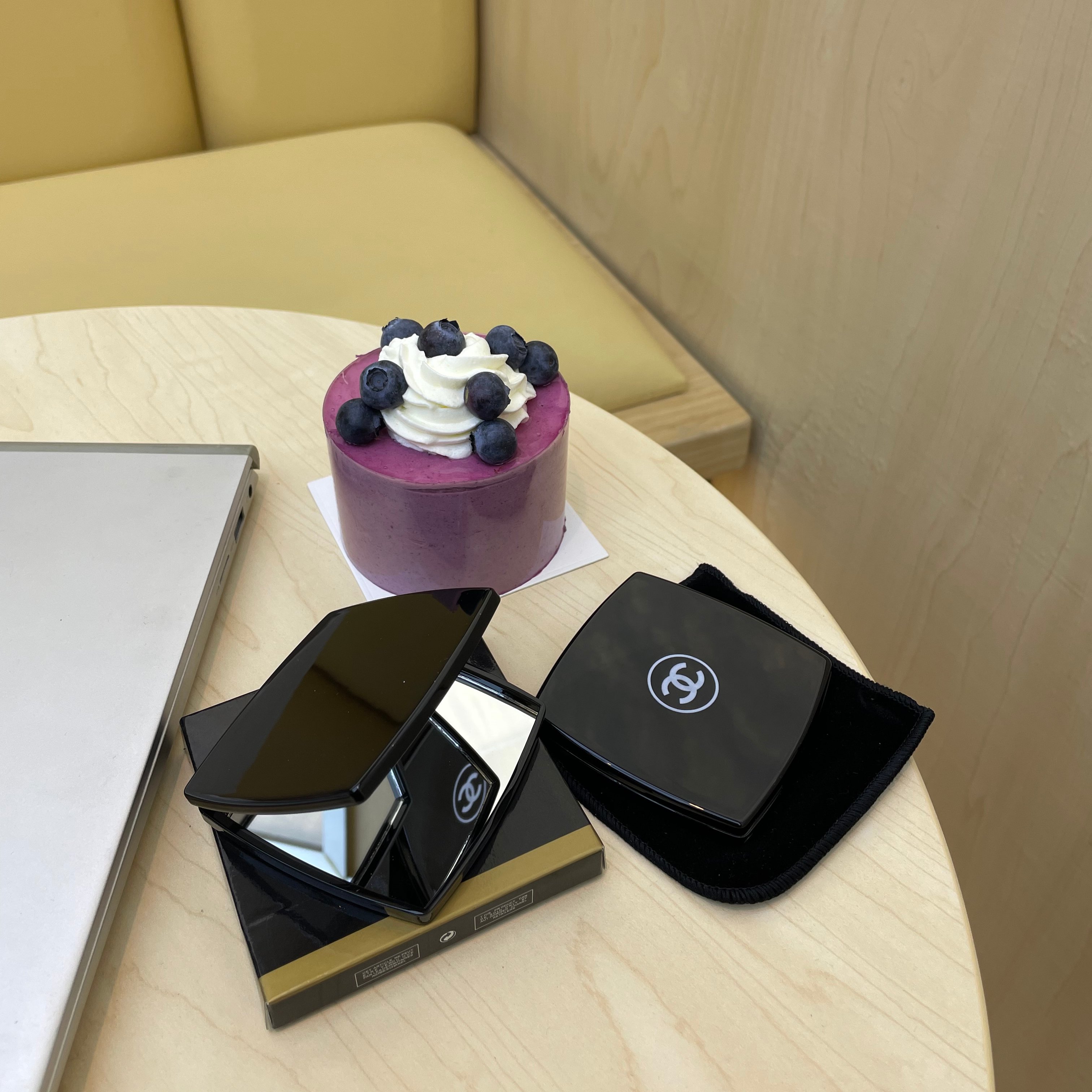 Hot-Princess di or Chan el Customized Makeup Mirror Pocket Mirror Portable Double-Sided Folding Custom Hand Mirror