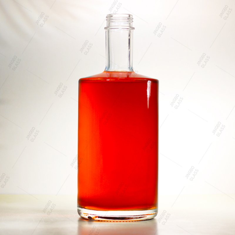 Factory price Warehouse 500ml 700ml 750ml Botella De Vidrio Para El Vodka Tequila Whisky Glass Bottles with Cork caps