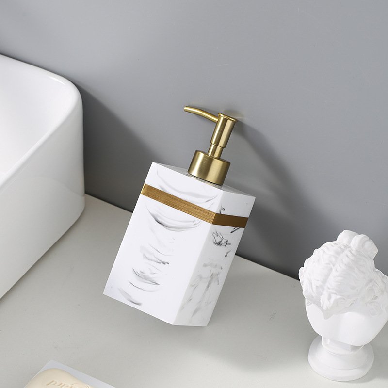 Luxury Bathrooms Decoration Marble Accessories Bathroom Products Productos Para El Bano Bath Set Gold Resin Bathroom Sets