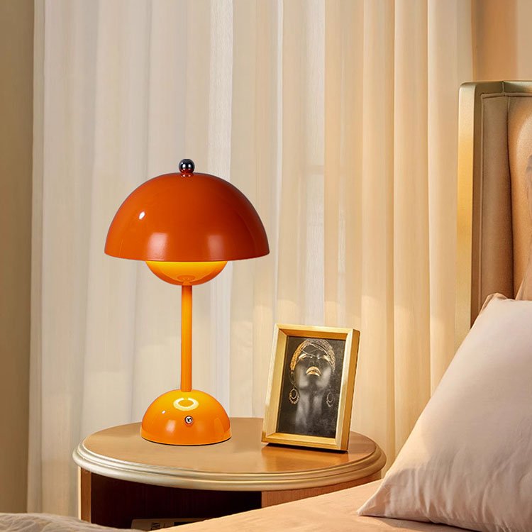 Decoration lights Led Lamps Home Decor Luxury Rechargeable Cordless Portable Mushroom Table Lamp 2024