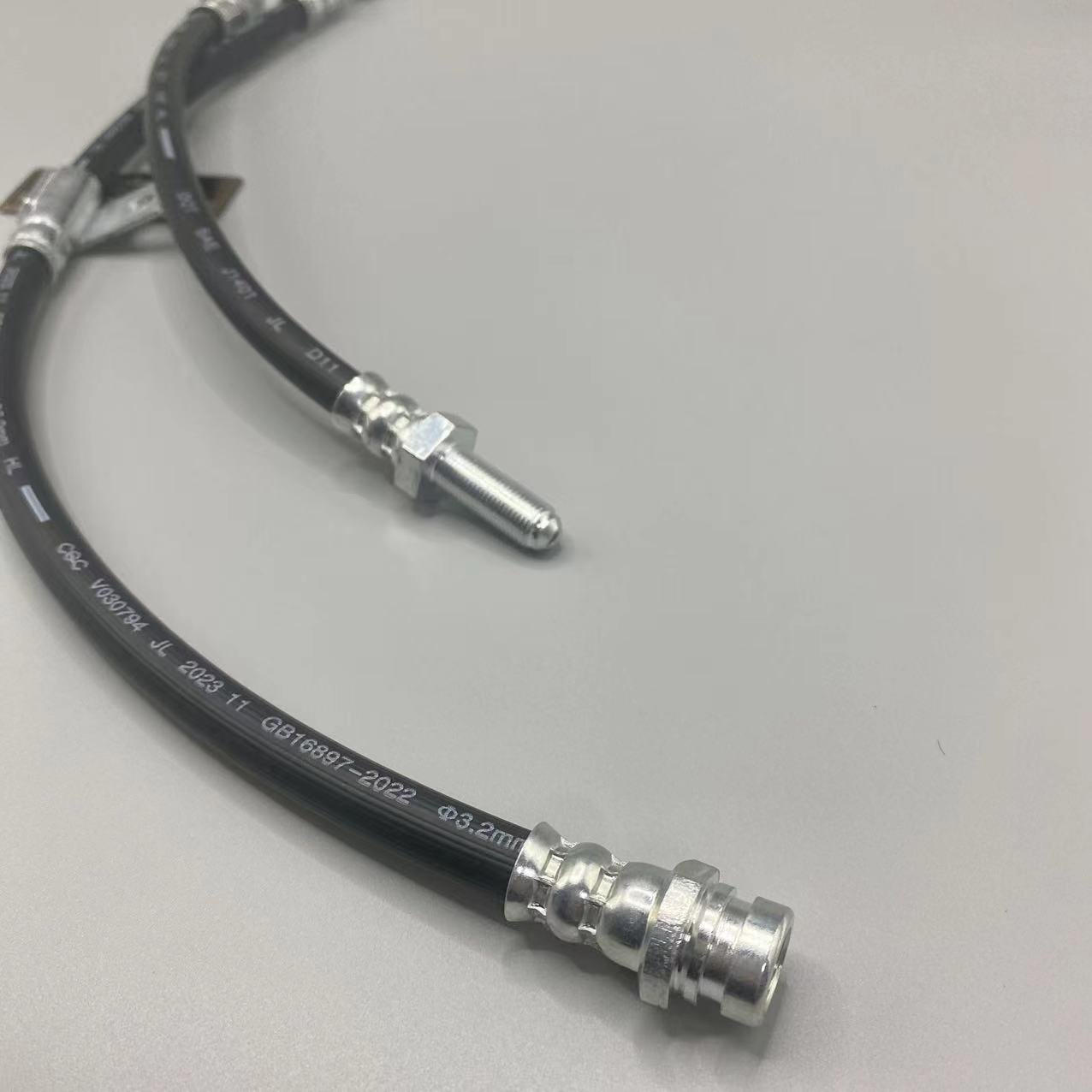 Manufacturers Customized High Pressure flexible rubber EPDM synthetic automotive Hydraulic Auto Brake Hoses For Vehicle
