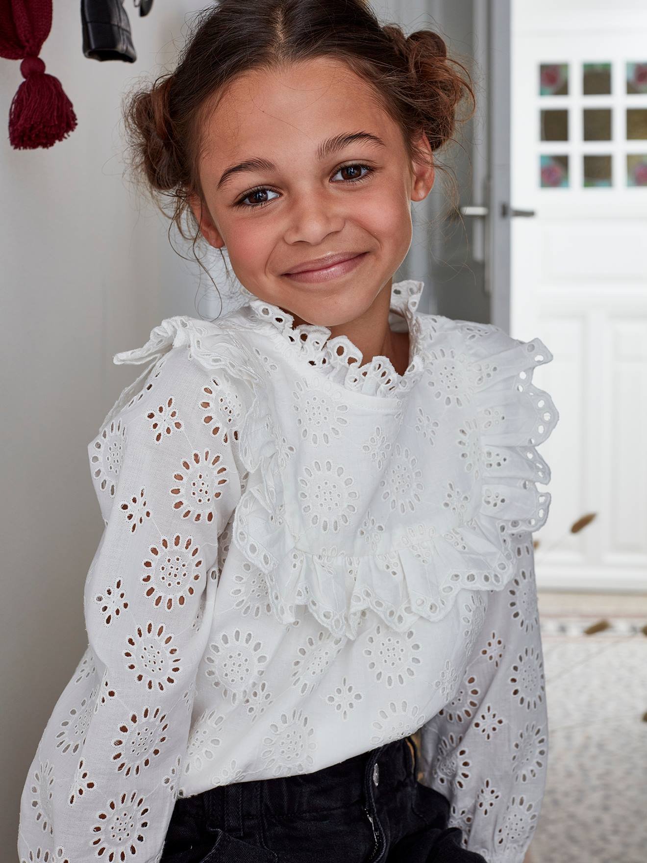 Comfortable Feel High Quality Customs Cotton Wear Round Neckline Wholesale Wear Girls Shirts White Color Clothing