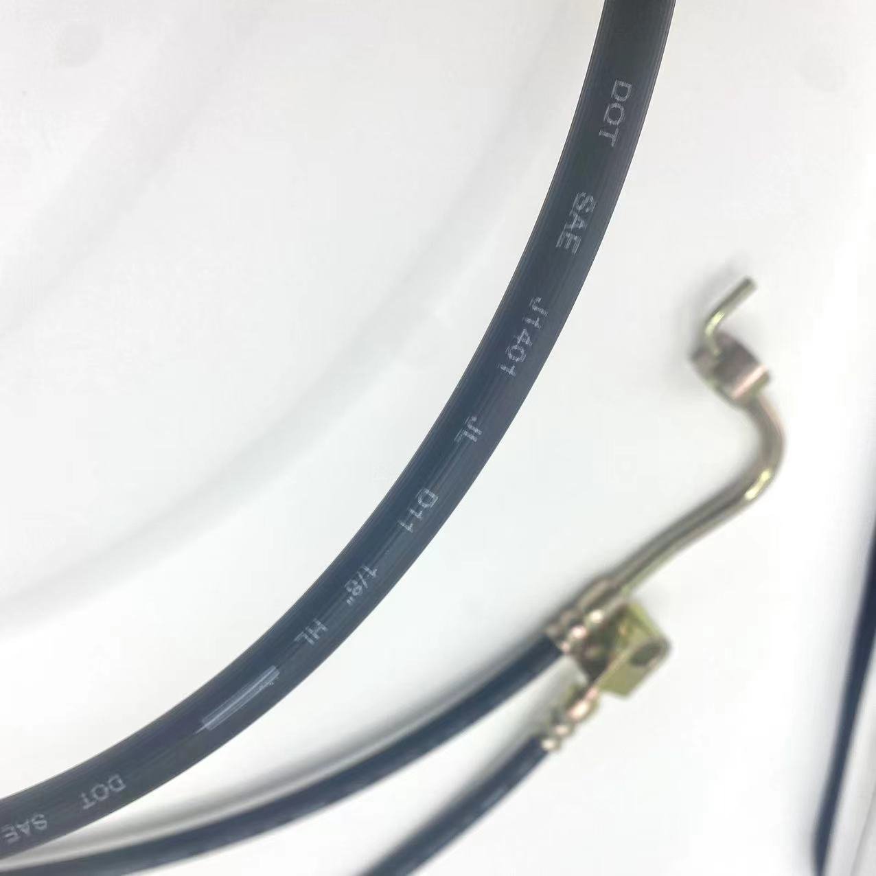 Manufacturers Customized High Temperature working pressure flexible rubber EPDM Hydraulic Auto Brake Hoses For Vehicle car