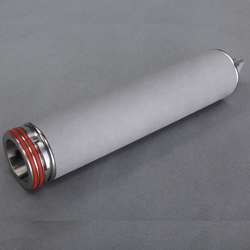 High cost-effectiveness titanium alloy sintered filter element for strong polar solvent filtration