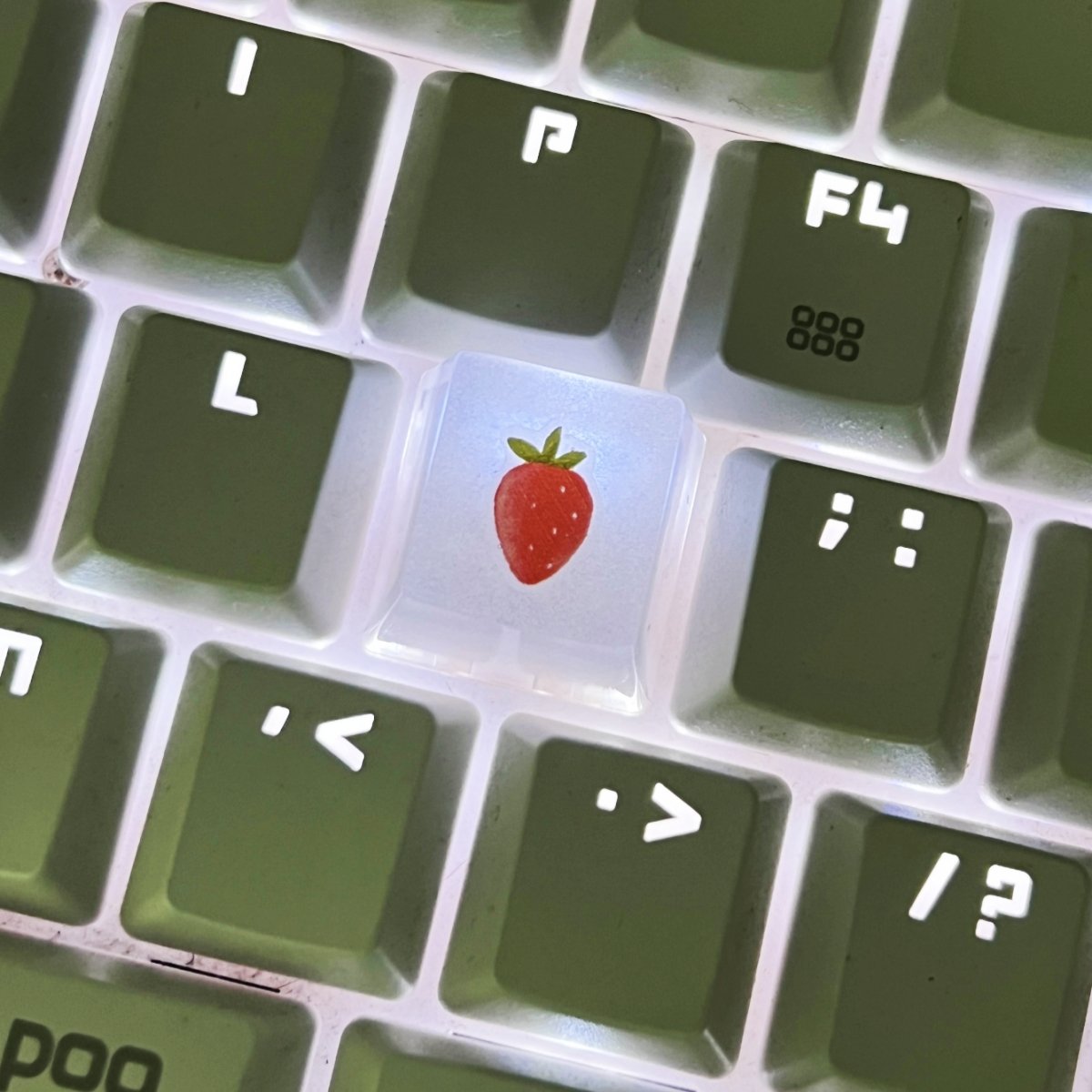 Resin Strawberries Keycaps Outline Luminous Keycaps diy Suitable For Cherry MX Crosshair Switch Mechanical Keyboards
