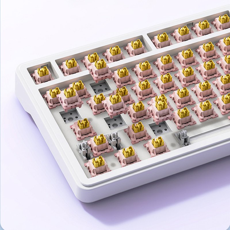 Custom Bluetooth 5.0 2.4G Wireless With Type-C Link Three Mode 82 Keys Gaming Mechanical Keyboard Support For Customization