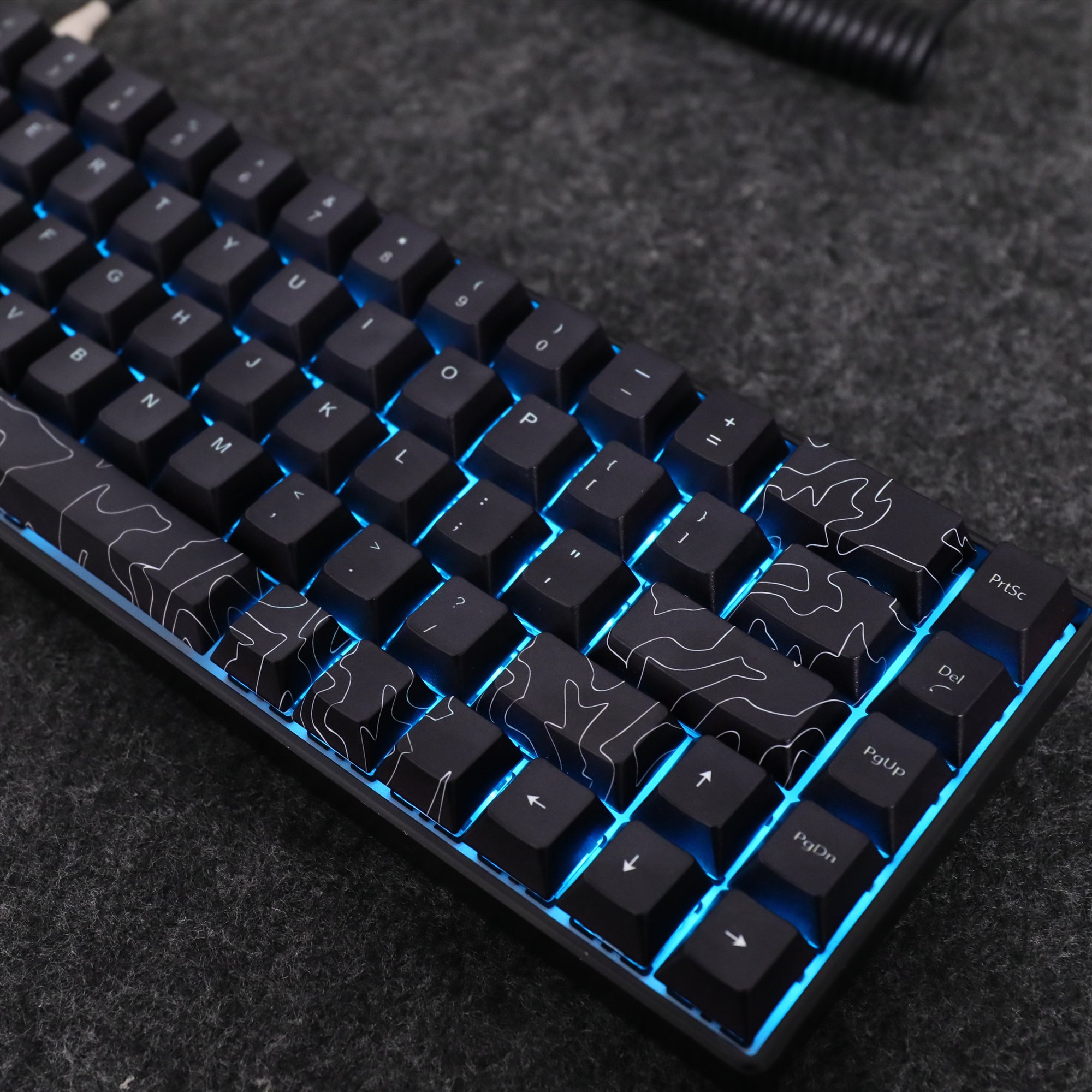 HZGAMER Gaming Keyboard, PBT Dye Sublimation Keycaps Custom Keyboard Case, Customized Topographic Keycaps