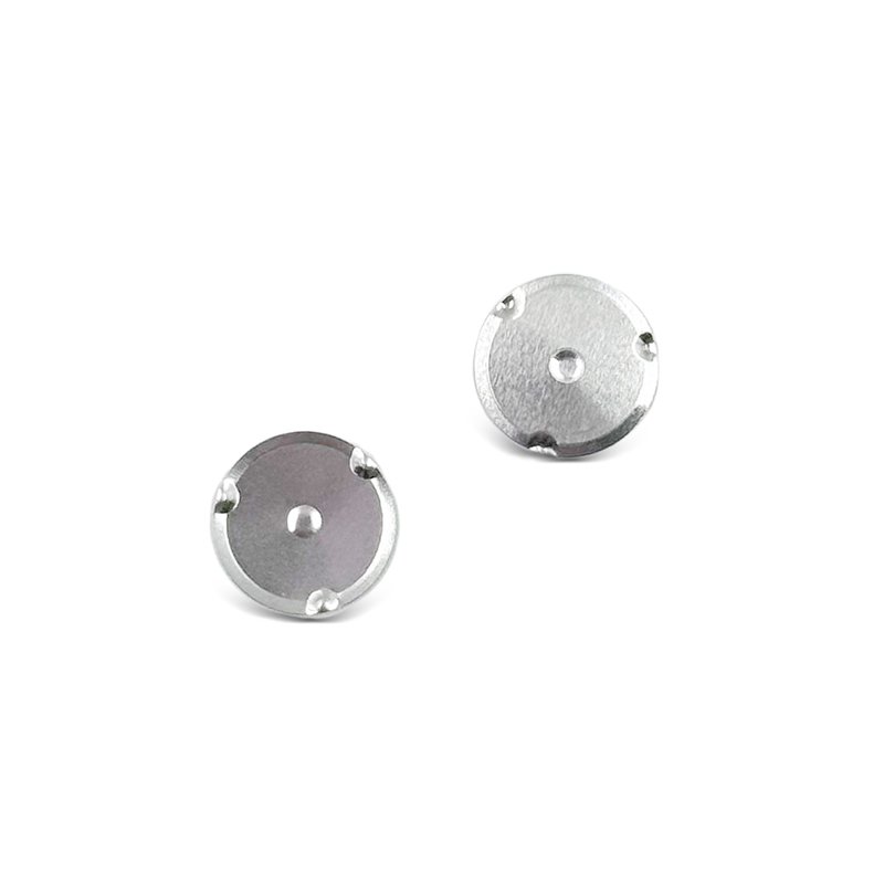Customized snap metal domes array used for membrane switch